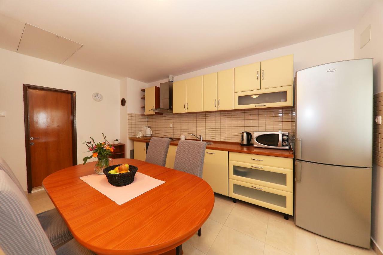 Apartments Anka Rtina Exterior photo